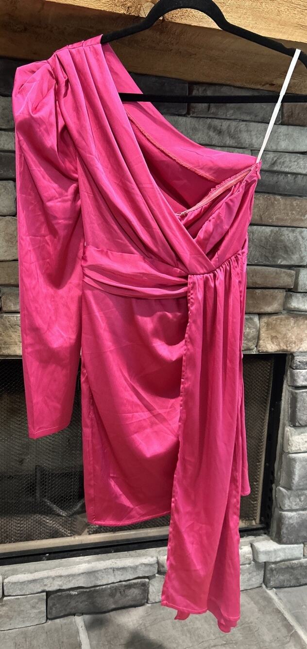 Women’s LOVE&LEMONADE Pink One Shoulder / Sleeve Dress Size S NWT *A5